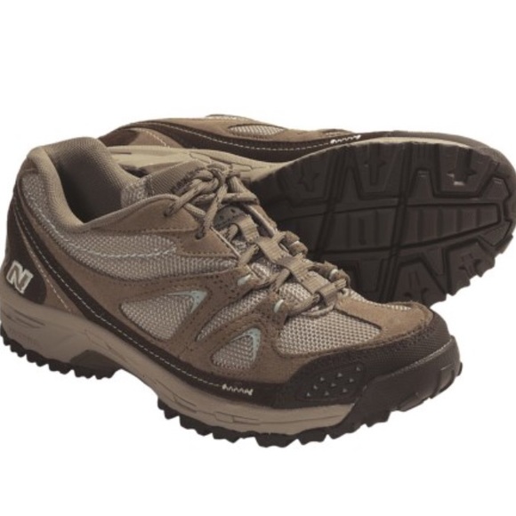 new balance hiking womens